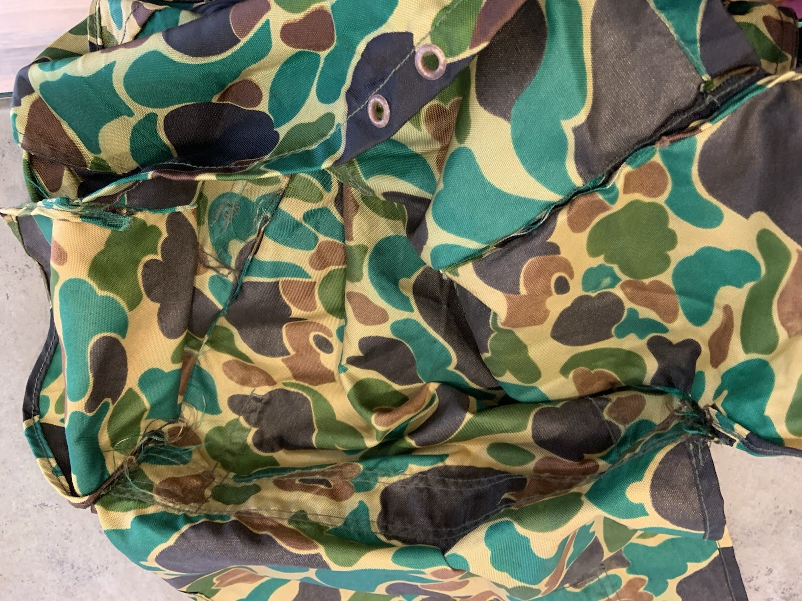 Vtg Camo Pack/Bag Large Nylon Hunting Camping Unbranded