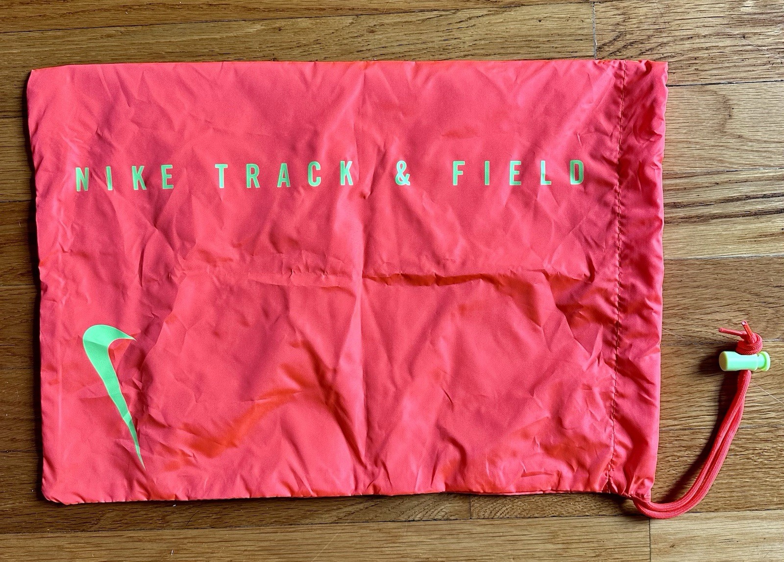 NIKE TRACK AND FIELD DRAWSTRING SHOE BAG ORANGE SIZE 11.5″x 16.5″ NEW