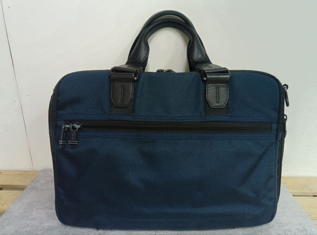 Tumi Alpha Bravo Slim Commuter Briefcase Navy H28 W37 D13-18cm No Shoulder