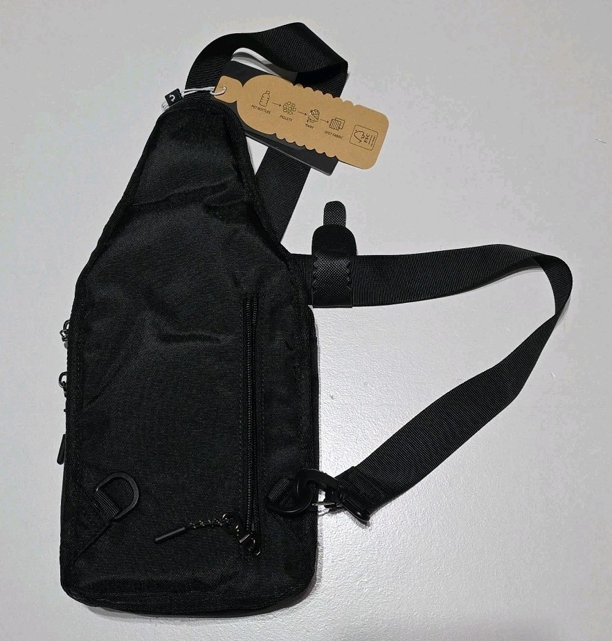 True Religion Brand Jeans Yeta 2.0 Black Sling Crossbody Bag – Unisex NWT