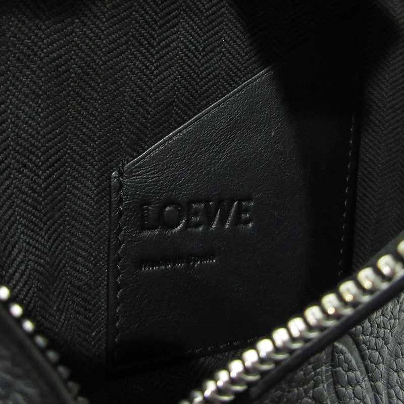 LOEWE Vertical T Pocket Shoulder Bag C500P02X02 Black