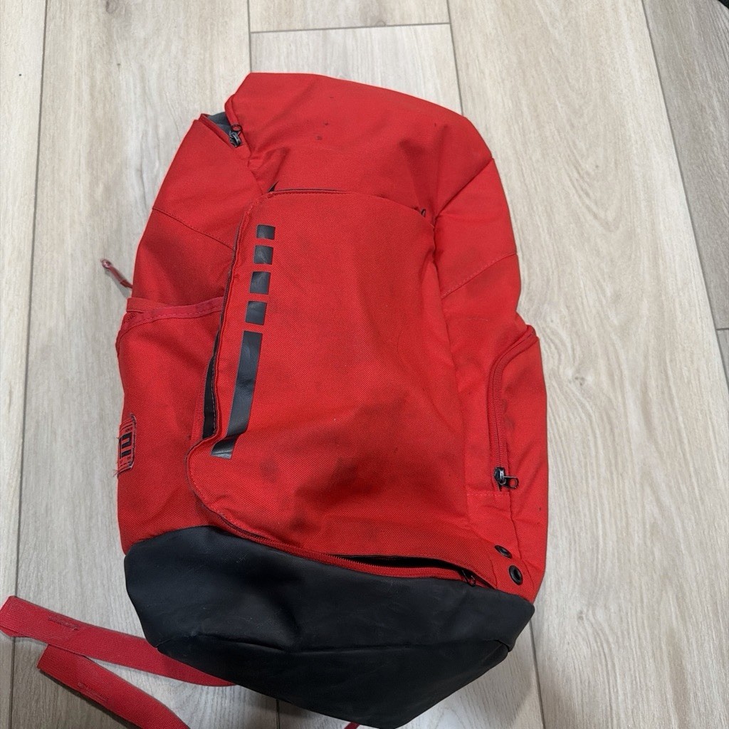 Nike Red/Black Large Backpack Zip Closure Adjustable Straps Inner/Outer Pockets