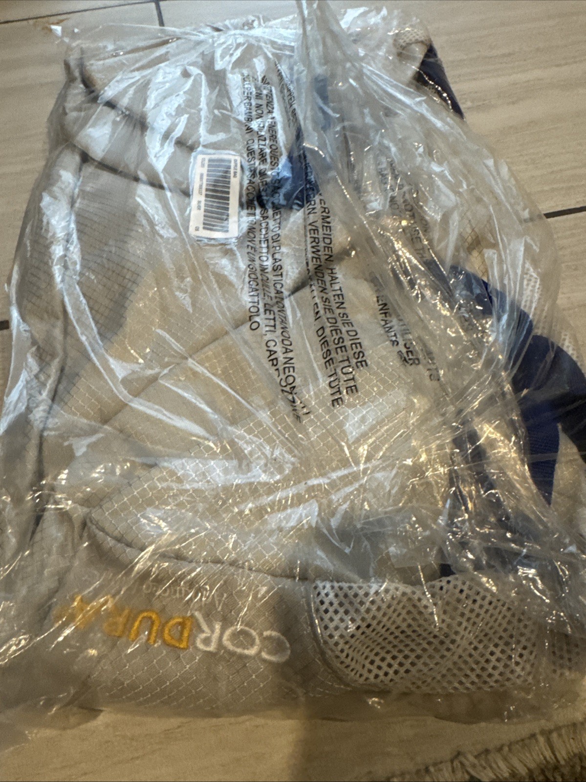 Supreme Duffle Silver SS22B5