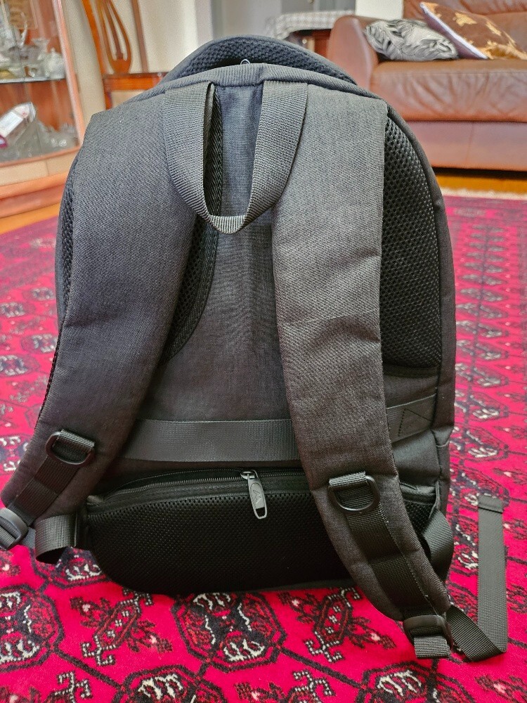 MATEIN Backpack,15.6in Bag with USB Charging Port,Water-Resistant Used only once