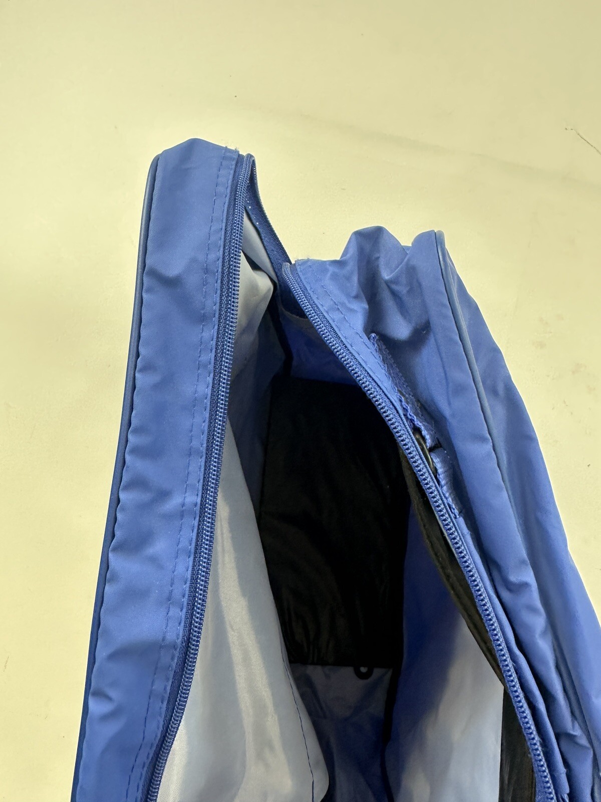 Trafalgar Bag Blue Rainbow Travel Shoulder Crossbody Tote Retro 80’s Pride