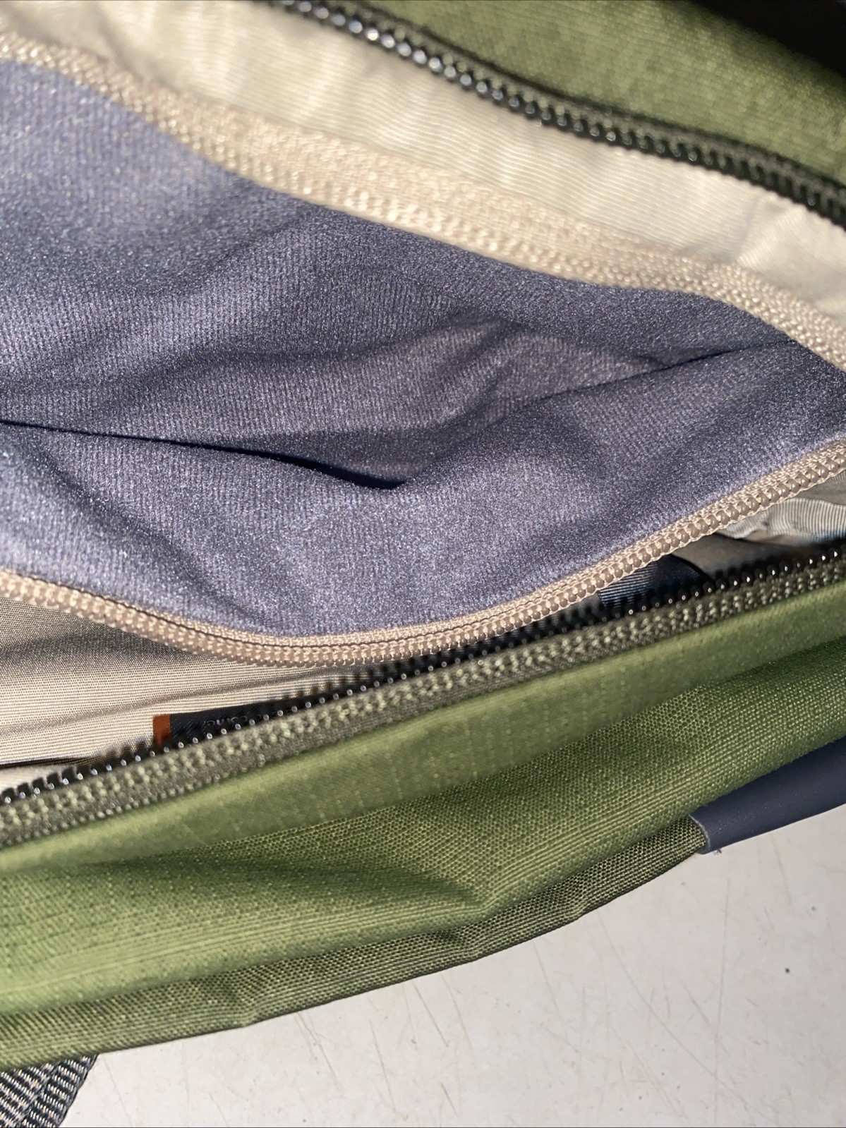 Bellroy Sling Mini Ranger Green BB3