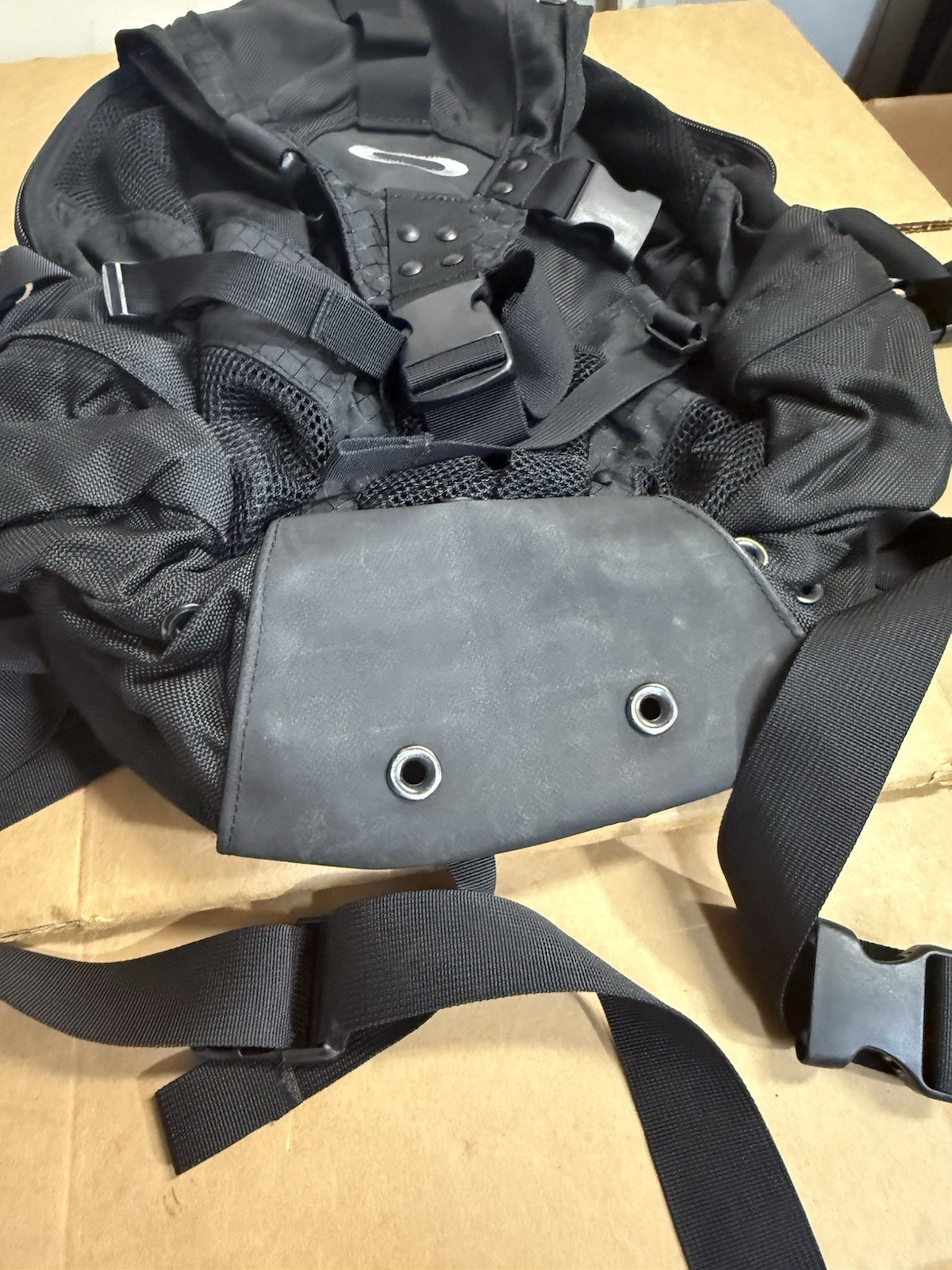 Vintage 90s Early OAKLEY Icon Backpack Black