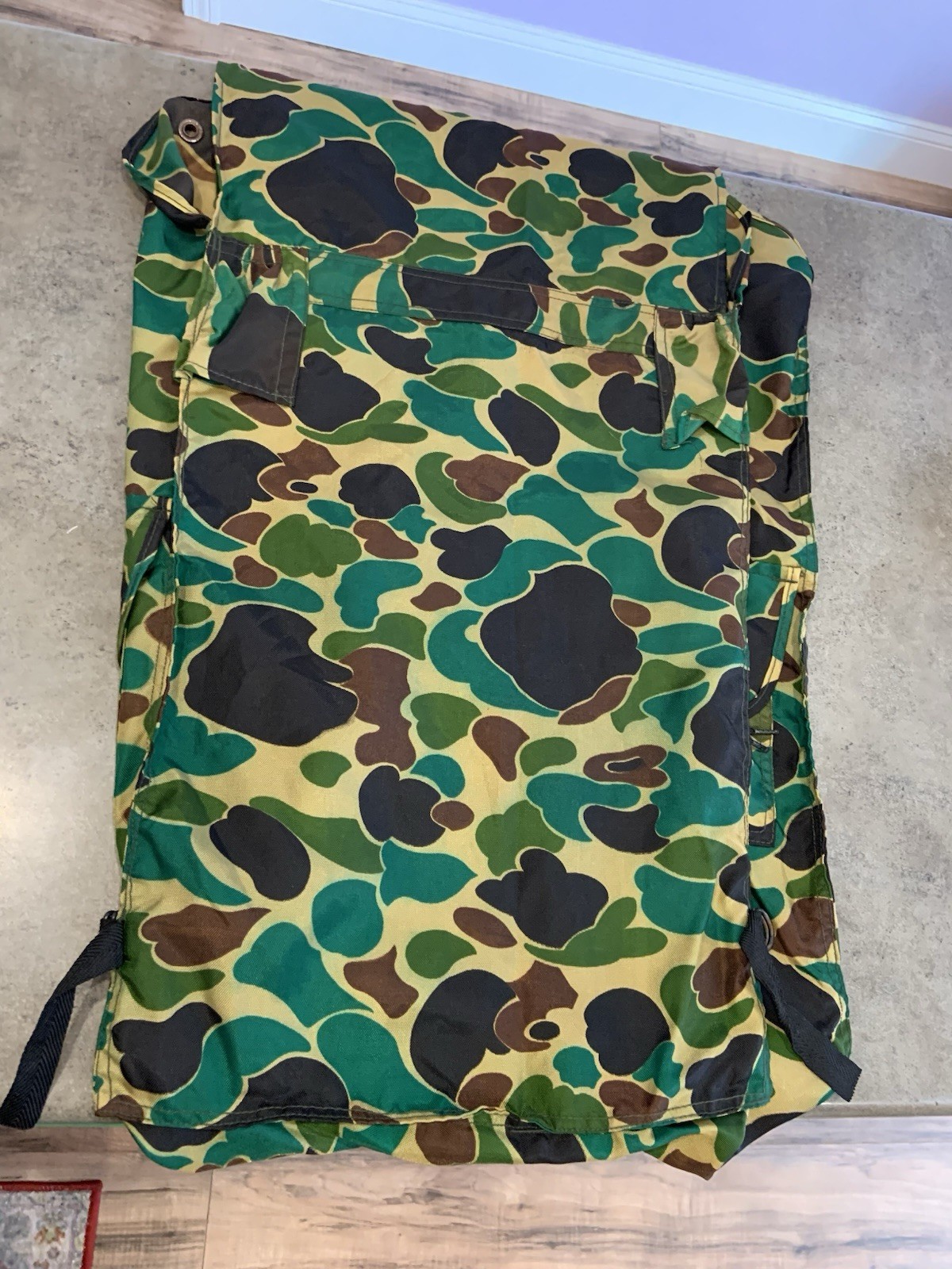 Vtg Camo Pack/Bag Large Nylon Hunting Camping Unbranded