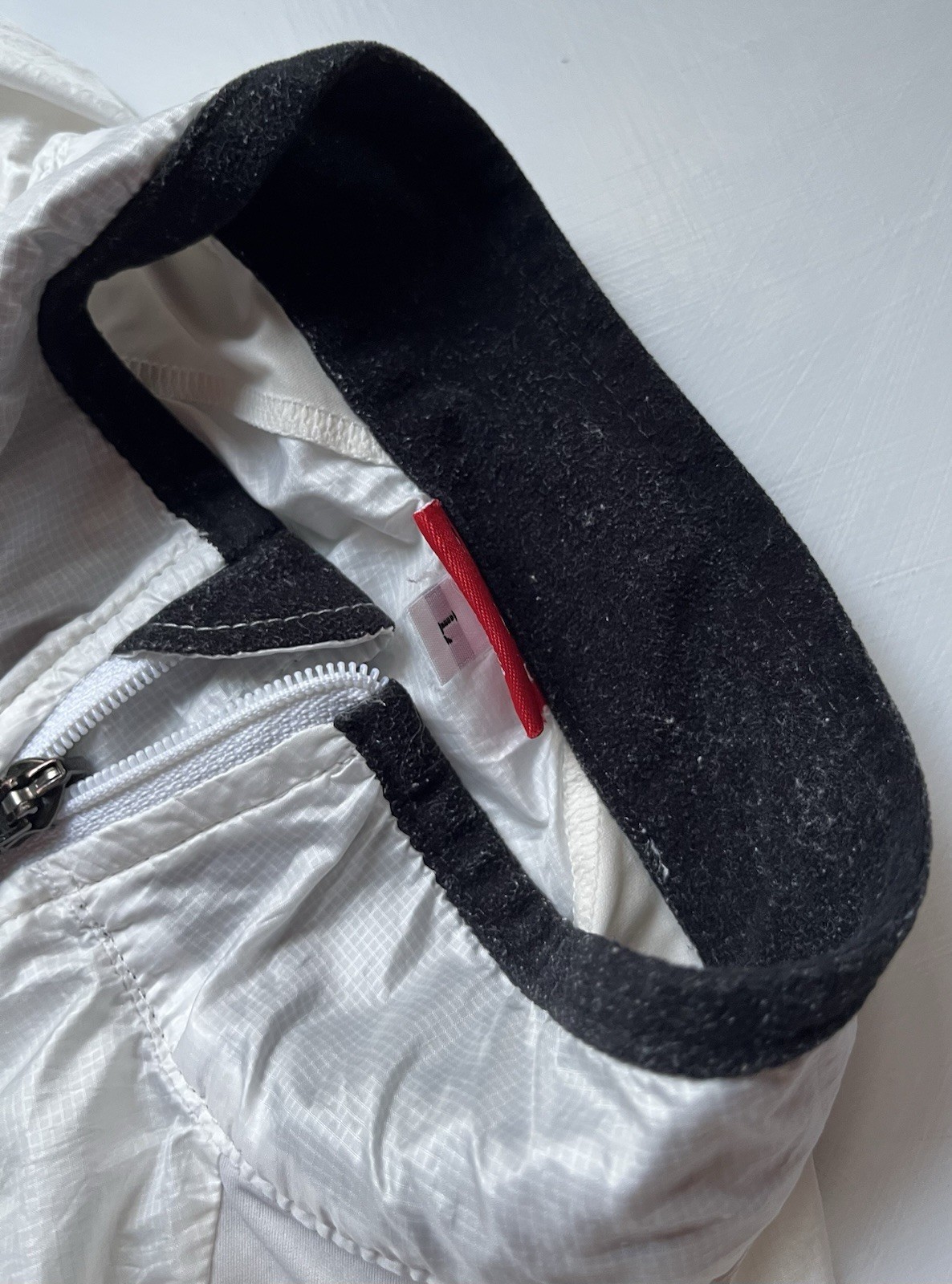 Women’s L White Capo Sleeveless Zip-Up Cycling Wind Vest/Jacket *READ BELOW*