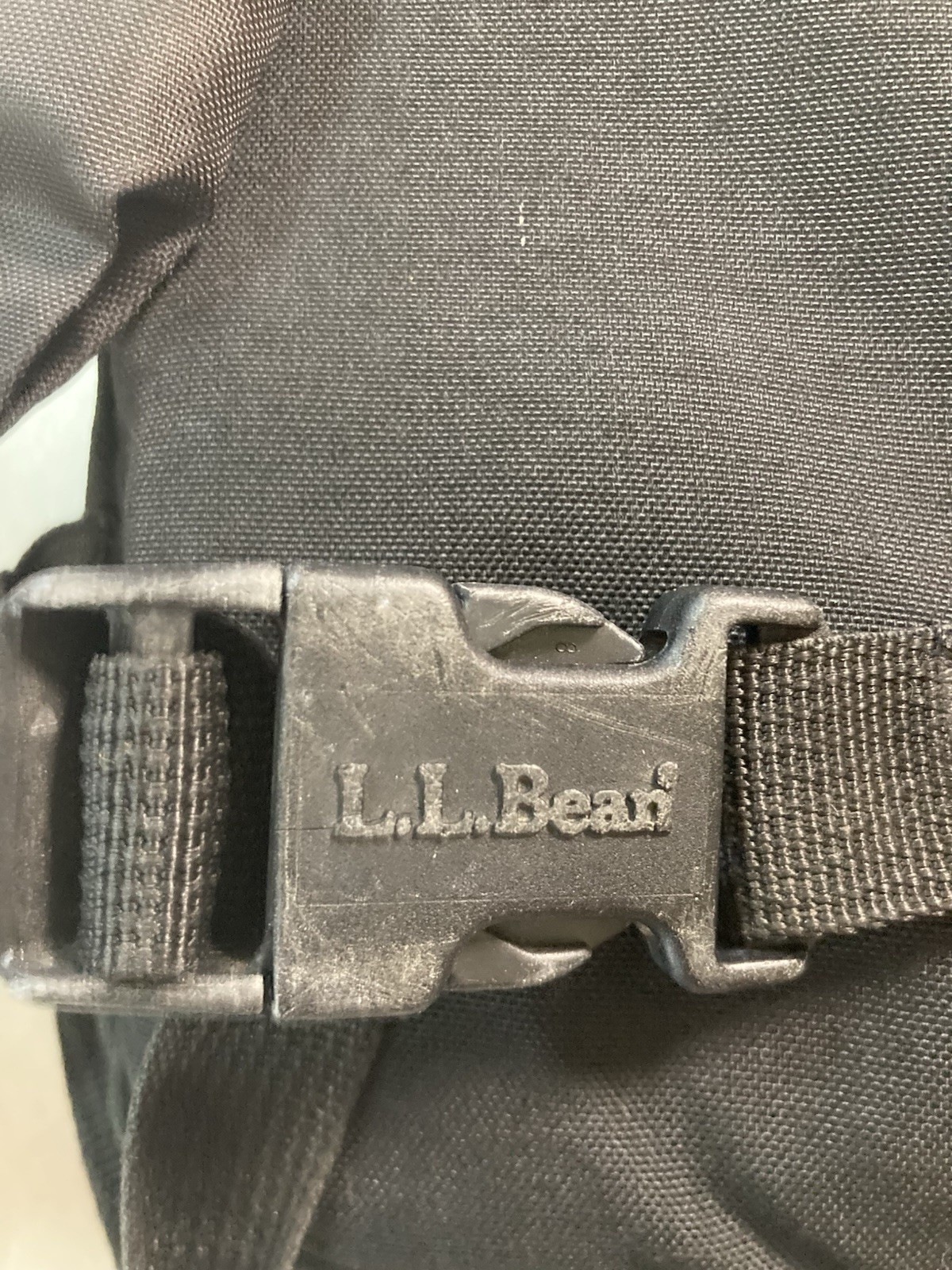 L.L Bean Nylon Backpack Purple And Black 18×14 (100)