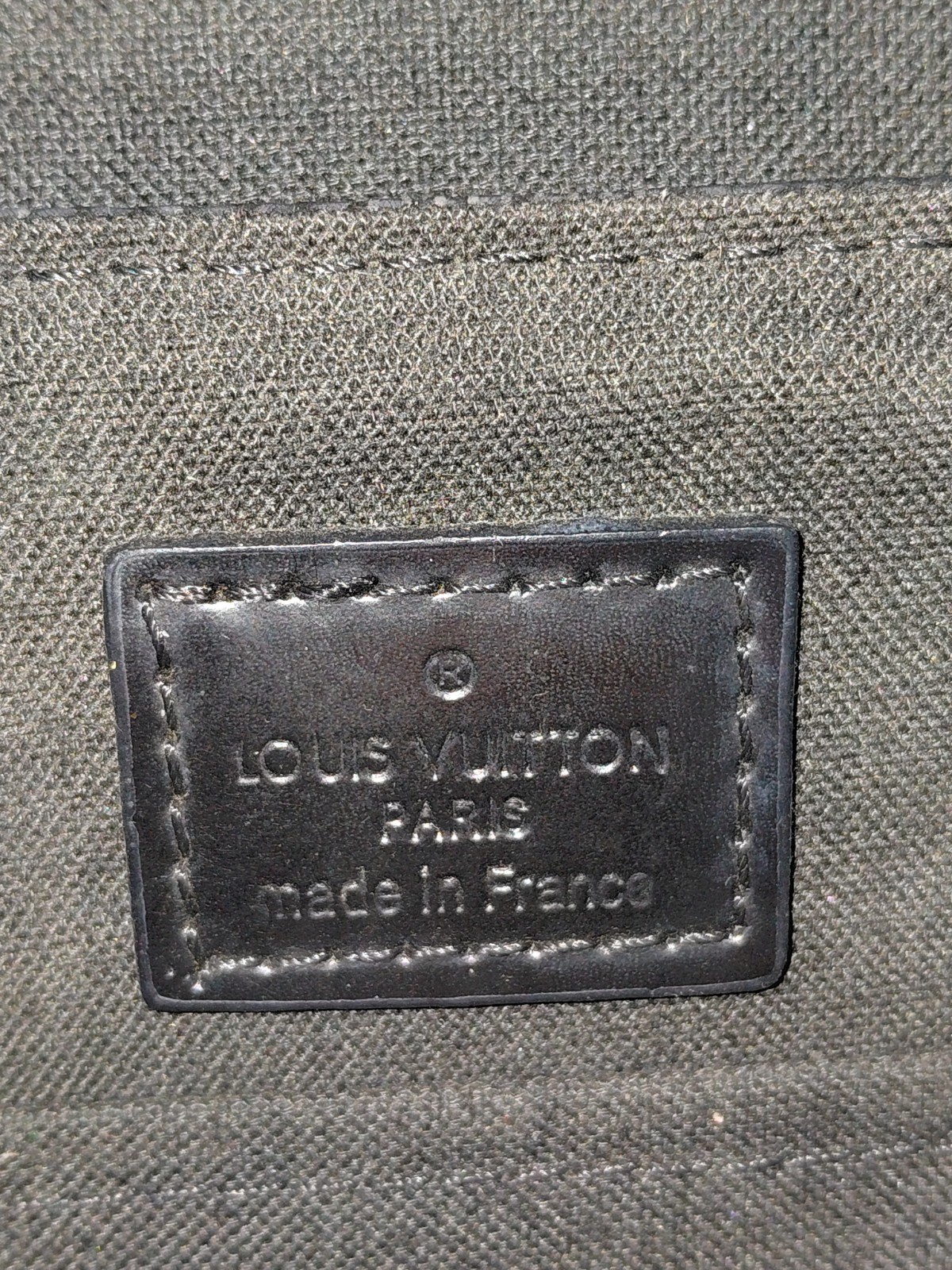 Louis Vuitton Damier Graphite Checkered Messenger Crossbody Bag Black/Gray
