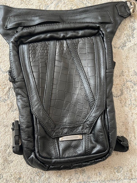 Milwaukee Leather X LARGE CONCEAL CARRY BLACK LEATHER THIGH BAG MOTO BIKE NEW