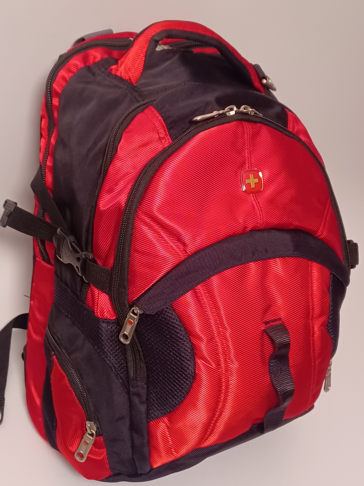 Swiss Gear Deluxe Airflow Laptop Backpack Red