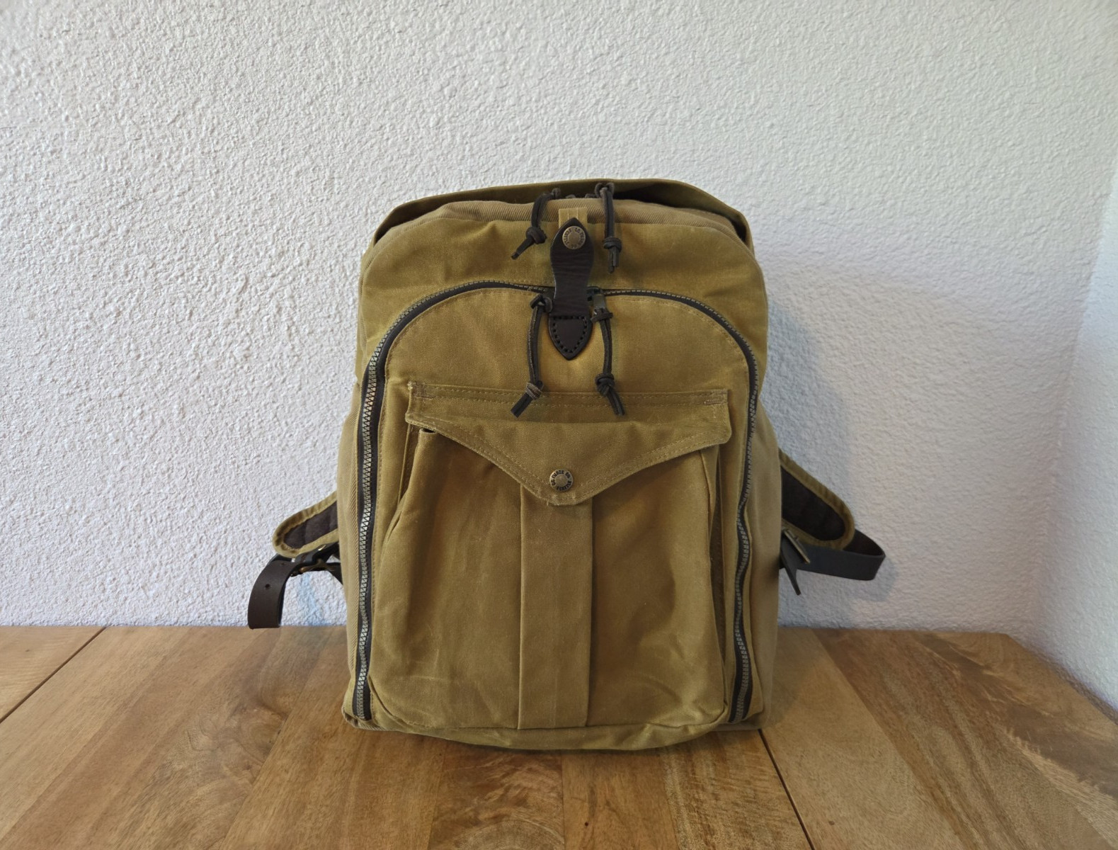 Filson Magnum Photographer’s Backpack | NWOT | Limited Edition | Tan | USA Made