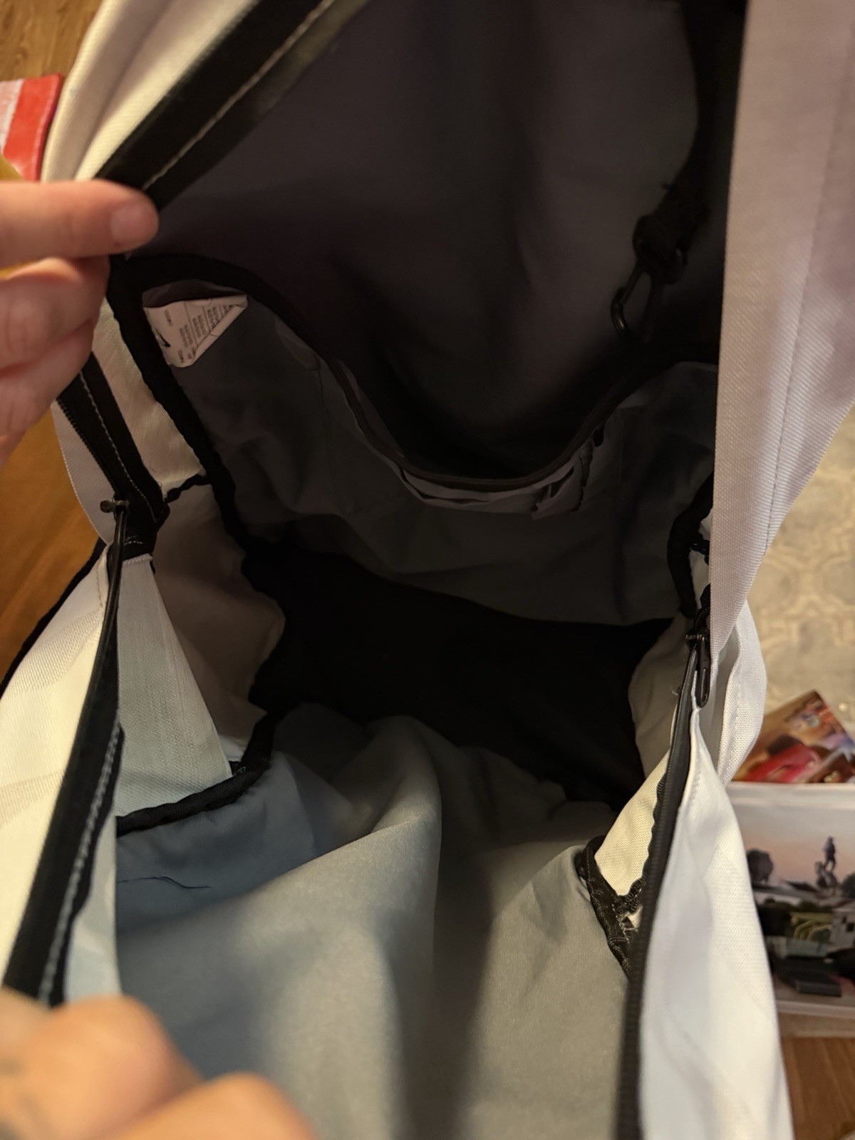 Nike Gray/Black Medium Backpack Zip Closure w/ Inner & Outer Pockets Travel
