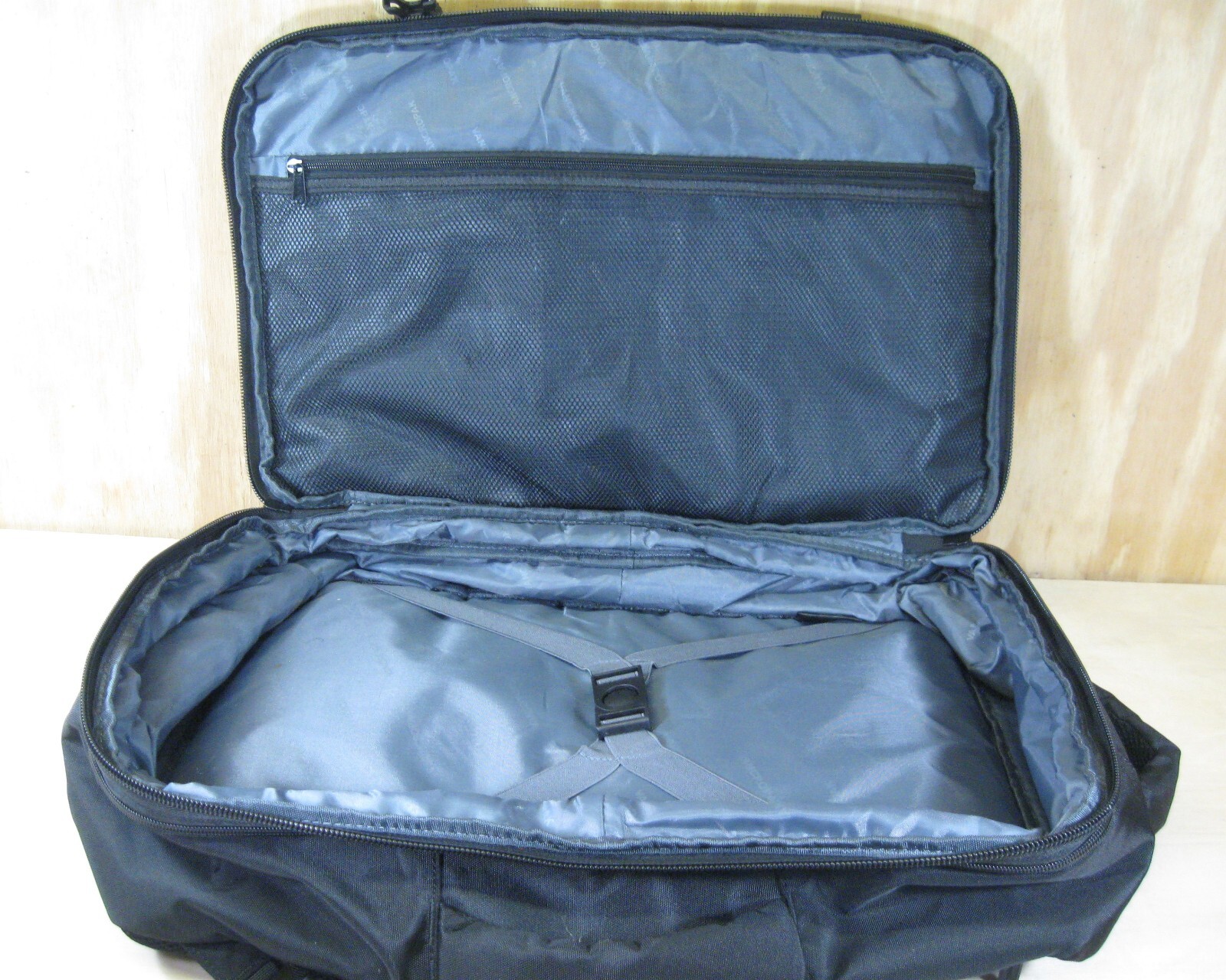 TRAVEL BACKPACK Vancropak 40L Flight Appvd Carry On Water Resistant Expandable