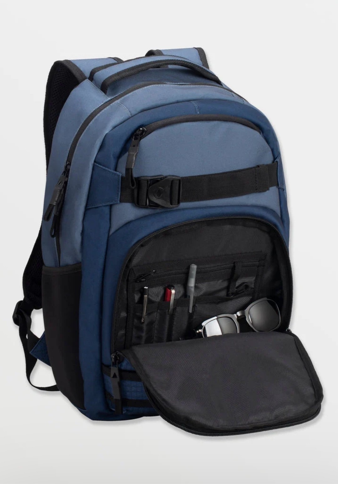 NEW 18.5″ VOLCOM EVERSTONE SKATE BACKPACK LAPTOP BEACH Navy Blue SKATEBOARD BAG
