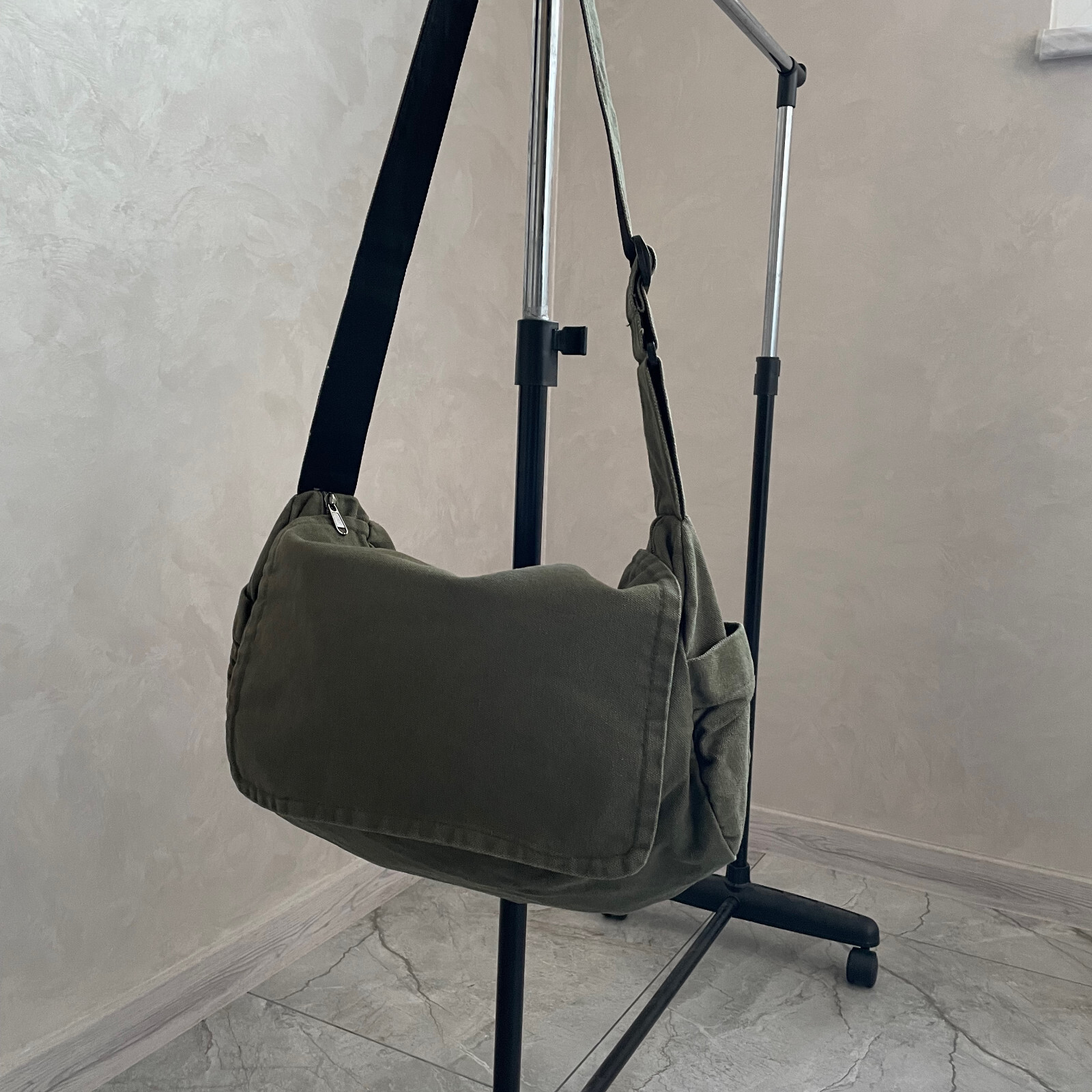Canvas Crossbody Bag Extra Large for Women and Men for School and Travel, y2k
