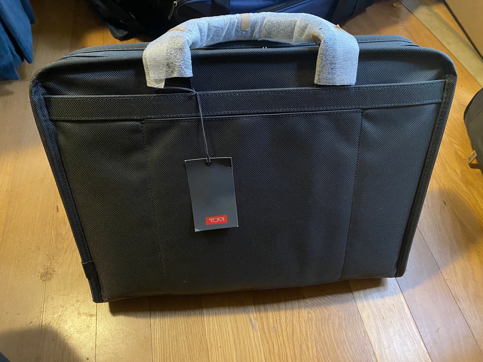 New Tumi Gen 4 Ballistic Nylon 16″ Apple Laptop Bag Computer Briefcase fit 17″