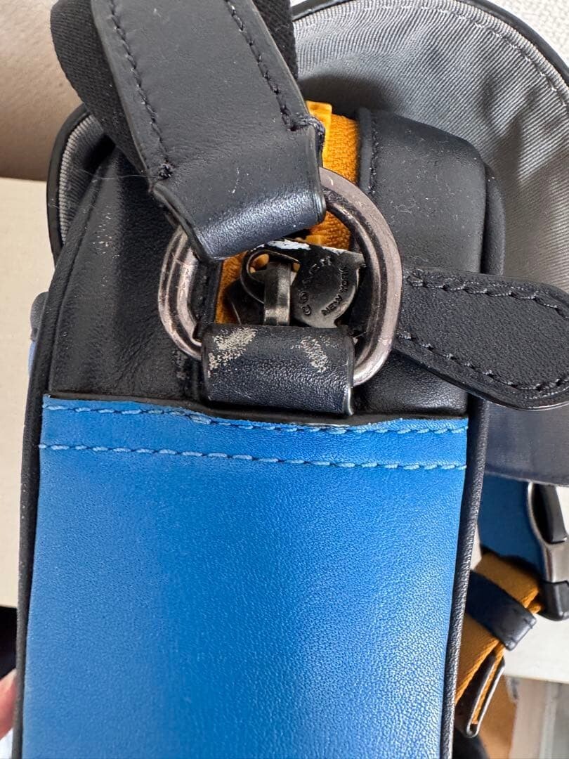 COACH Mens Track Crossbody Camera Bag Blue Black Colorblock Leather C9962 Zip