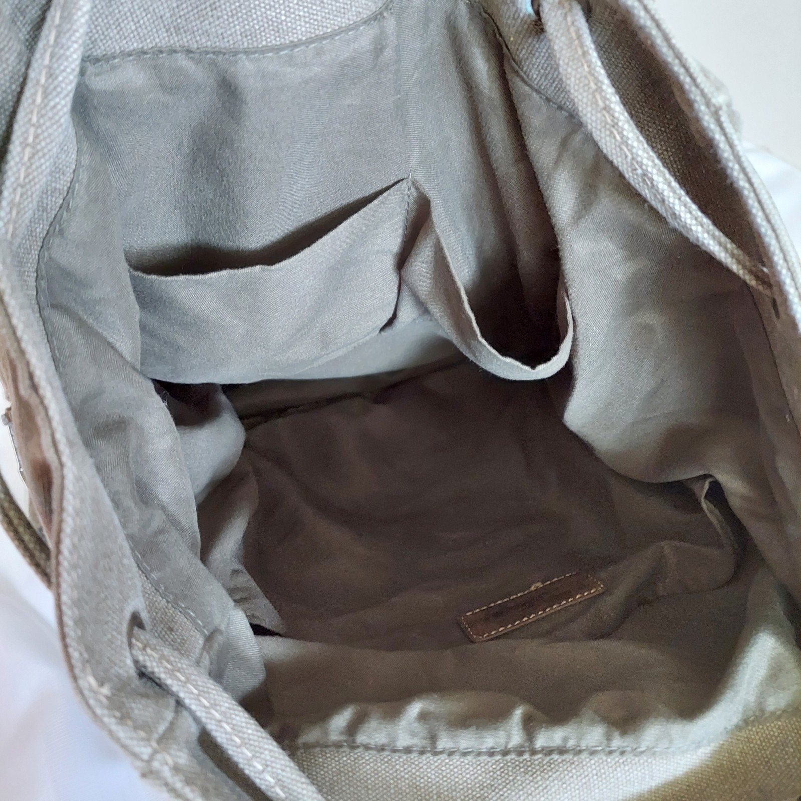 Cargoit Green & Brown Canvas Rucksack Backpack Drawstring with Clasp Closure
