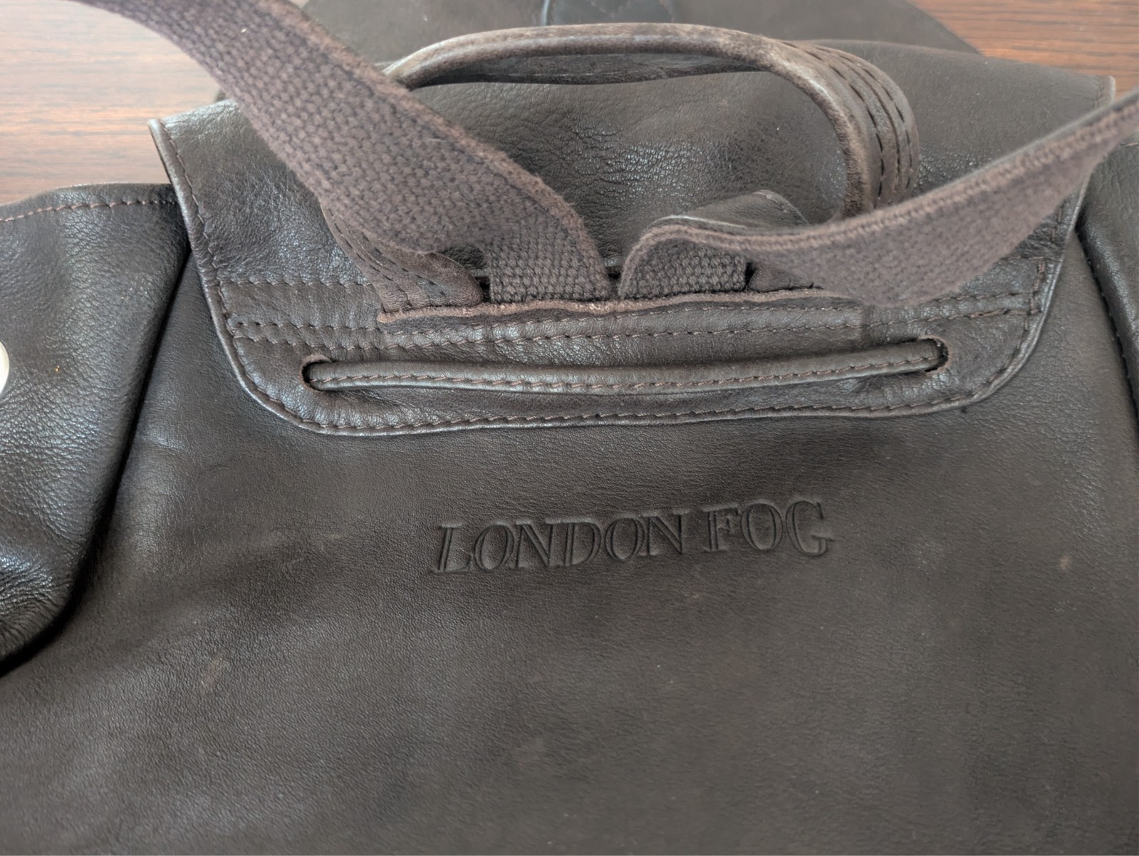 London Fog Leather Backpack Brown Drawstring Flap Buckle Pockets Travel Bag EU