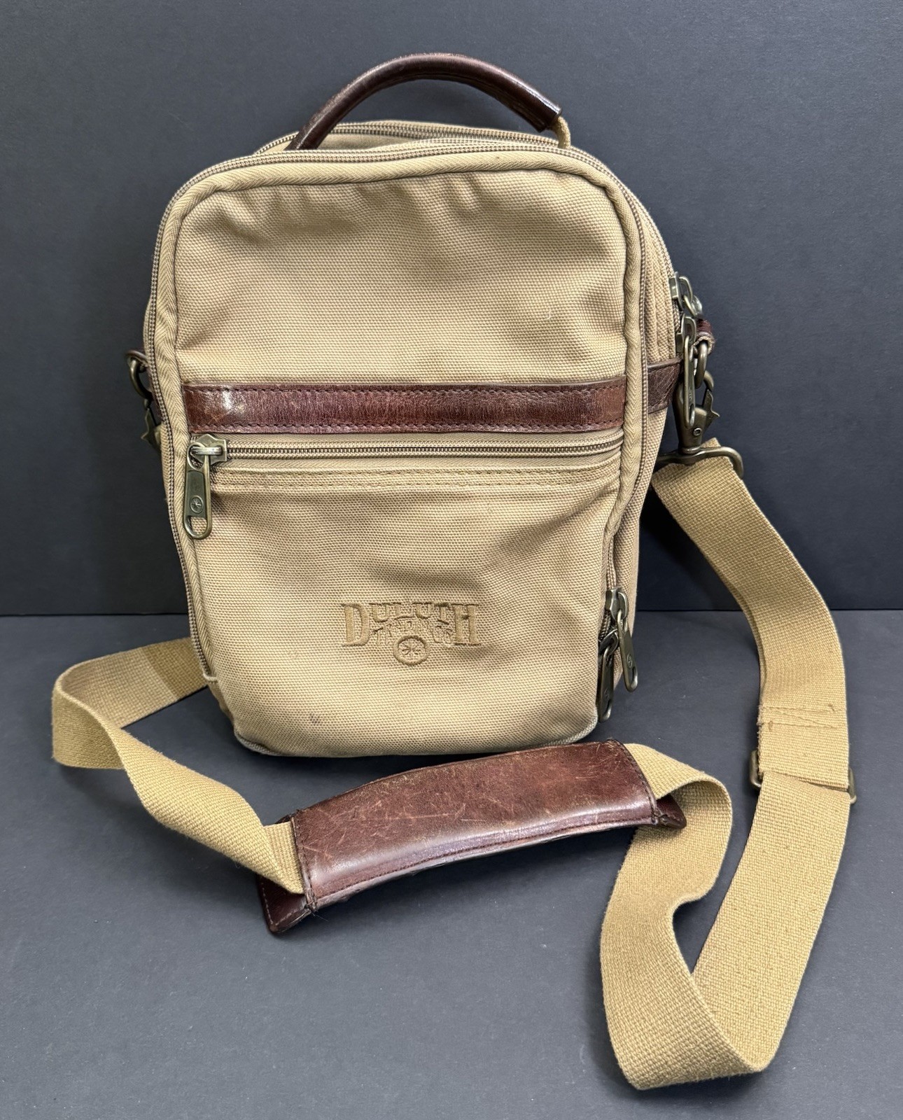 Duluth Trading Co. Crossbody Hipster Bag Canvas Messenger Brown Outdoor Travel