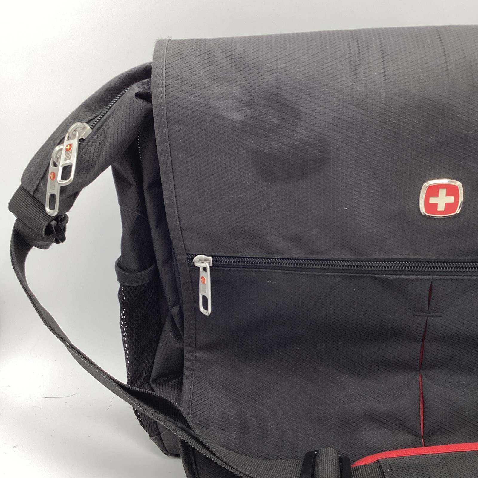 SwissGear Laptop Messenger Bag 16” Briefcase Shoulder Strap Travel Case Wegner
