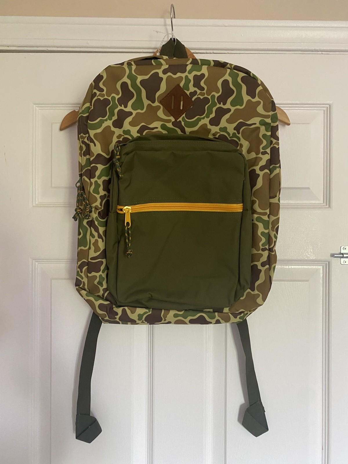 Mad Engine Green Camouflage Backpack Camo New No Tag Lots of Pockets Lightweight