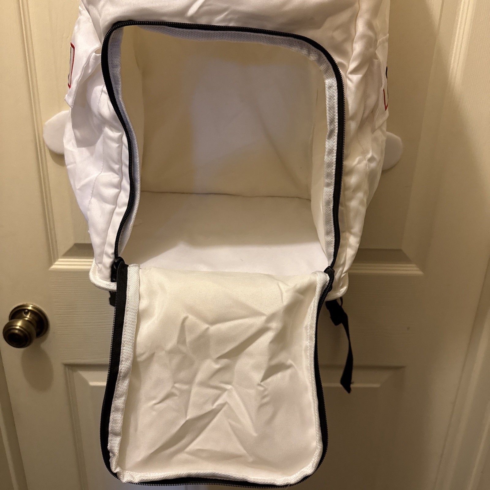 Aeromax Jr. Astronaut Backpack, White, NASA patches Adults/Childrens