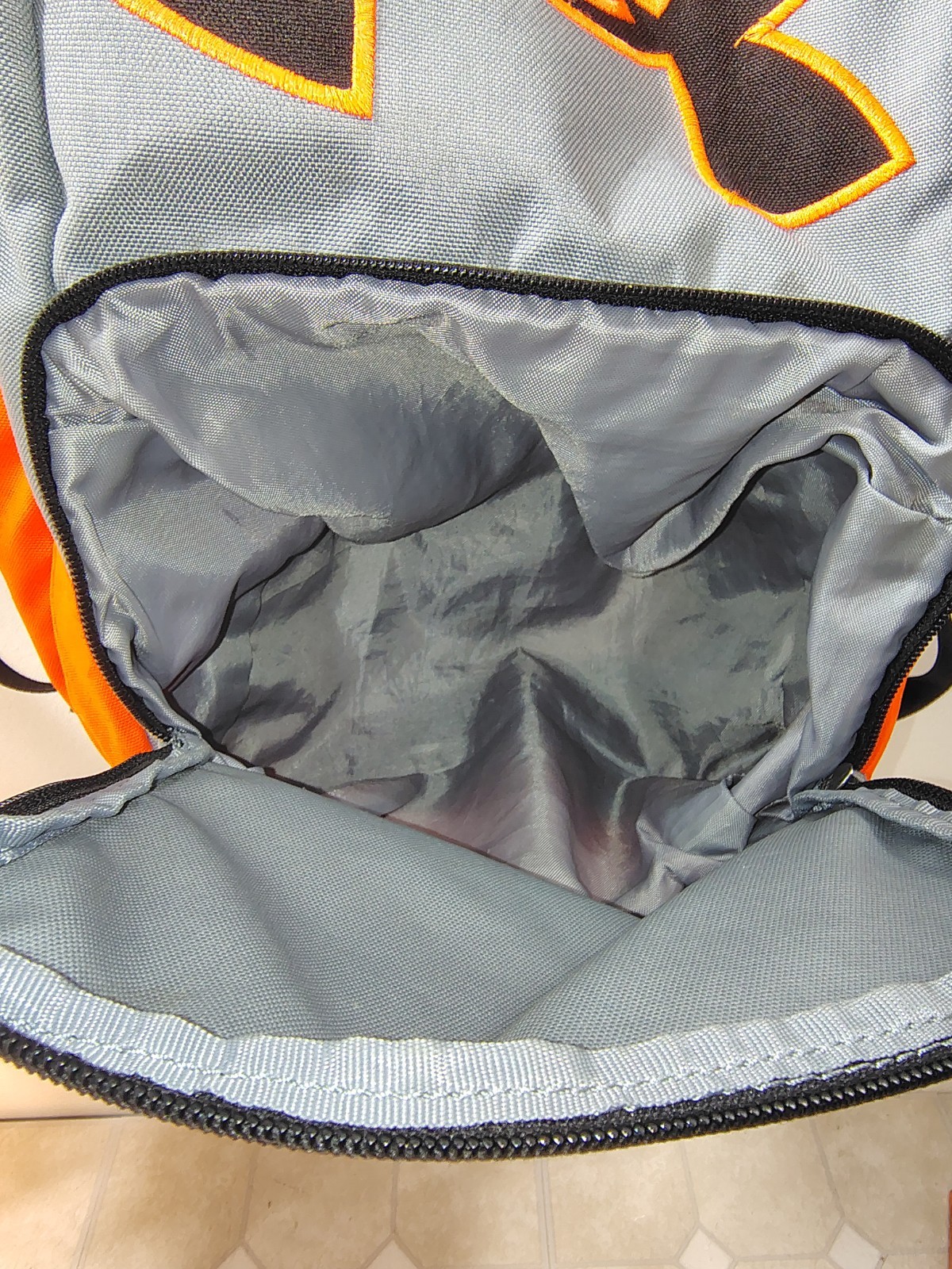 Under Armour X Storm Heatgear Orange Grey Large Size Strap Backpack GUC