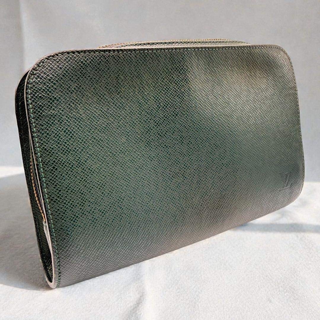 Louis Vuitton Taiga Baikal Clutch Second Bag Multi-Case Episea 24x16x5cm