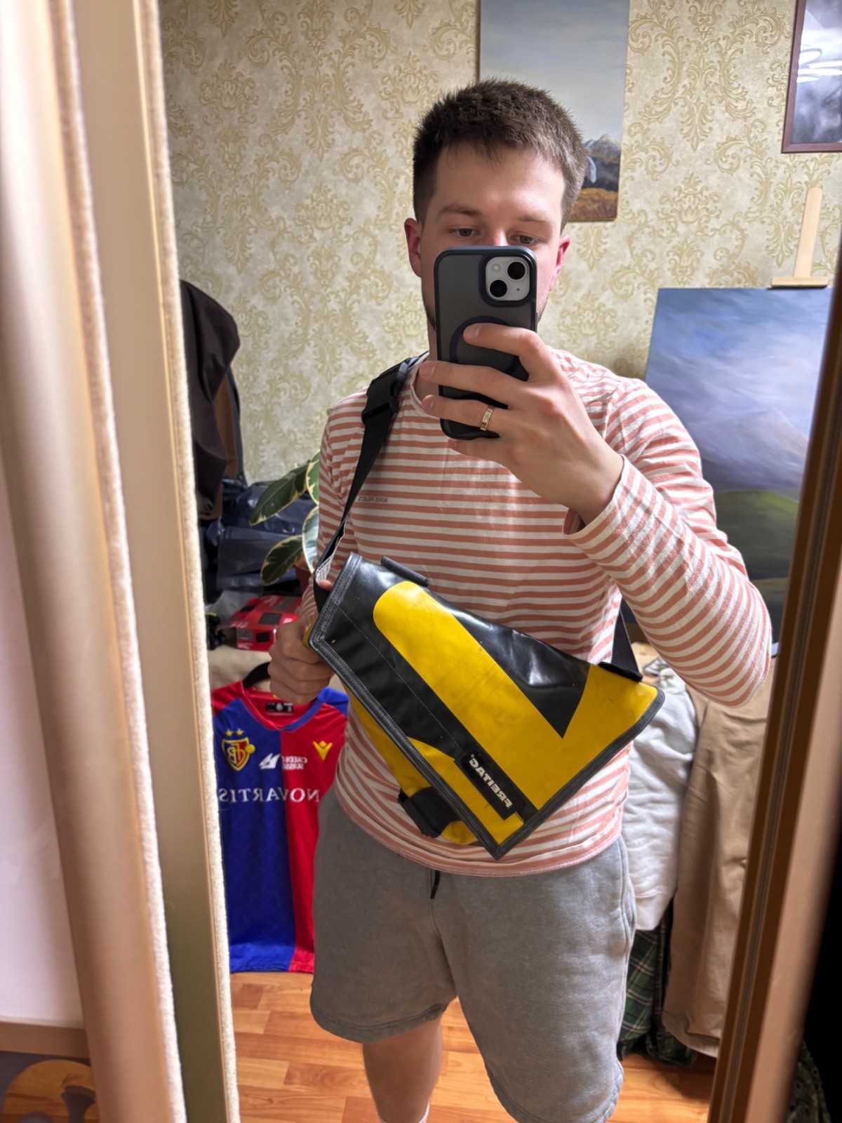 FREITAG KNIGHT Rider F31 RARE YELLOW × BLACK Messenger Crossbody Shoulder Bag