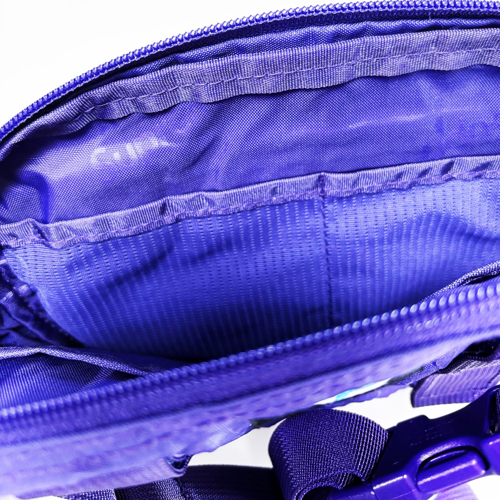 Supreme Nylon Ripstop Shoulder Bag Travel FW18