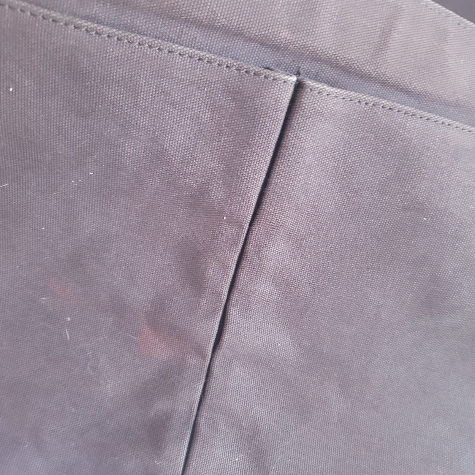 Banana Republic Canvas & Leather Messenger Bag Y2K front Snaps Broken