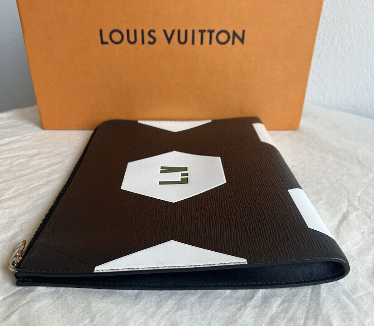 Louis Vuitton Clutch Bag Pochette Jules GM Epi Leather M63295 Black 2018 FIFA
