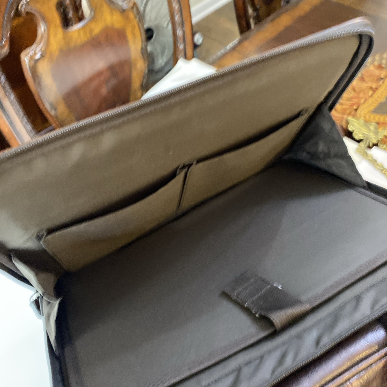 Vintage WILSON Genuine Leather Brown Travel Bag Expanding 5 Zipper Compartments