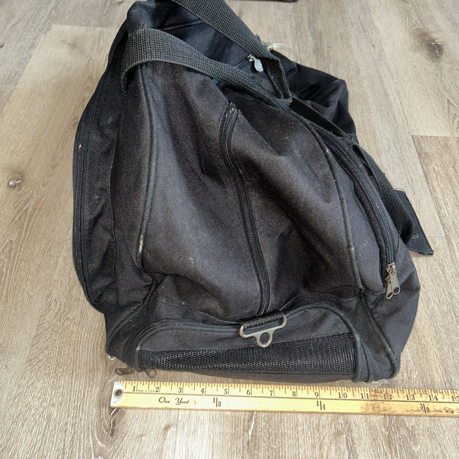 Pfizer Pharmaceutical Black Canvas Duffle Travel Bag Utility Tote Leeds Golf