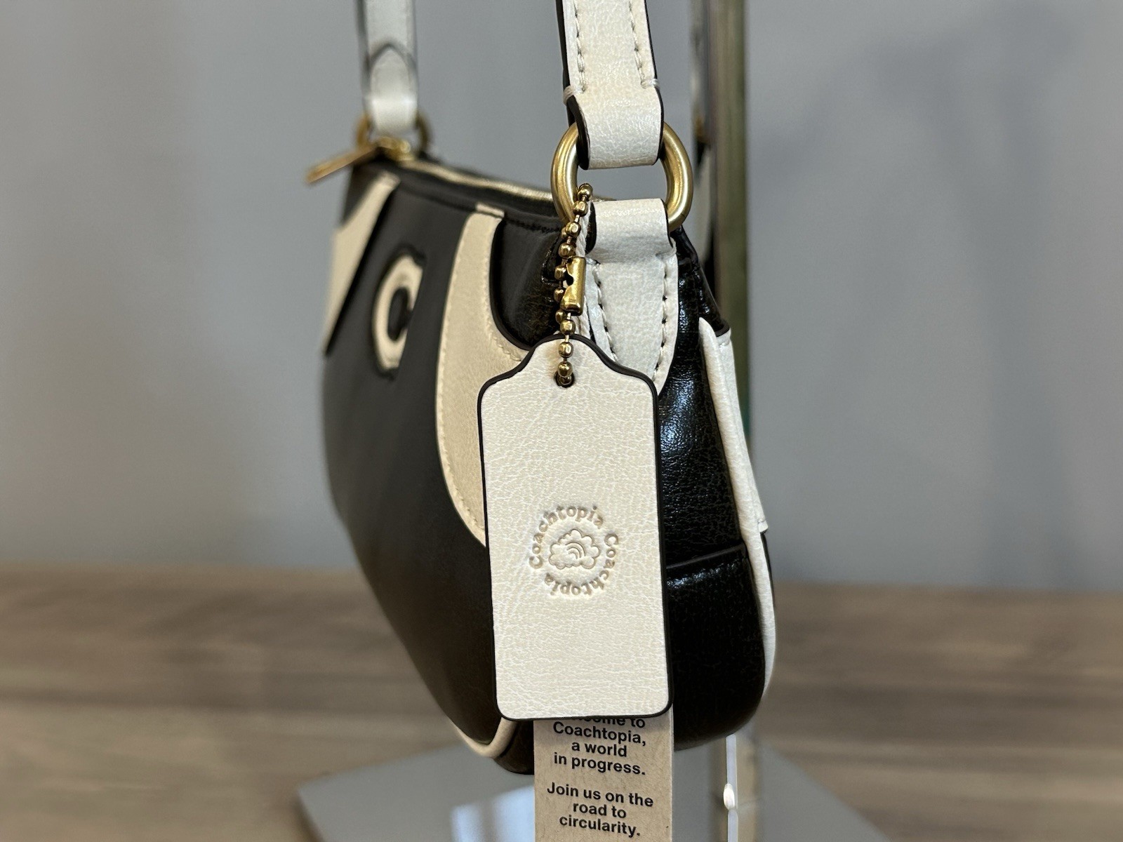 Coach Coachtopia Bowling Small Shoulder Bag Upcrafted Leather/Black/White CFB01