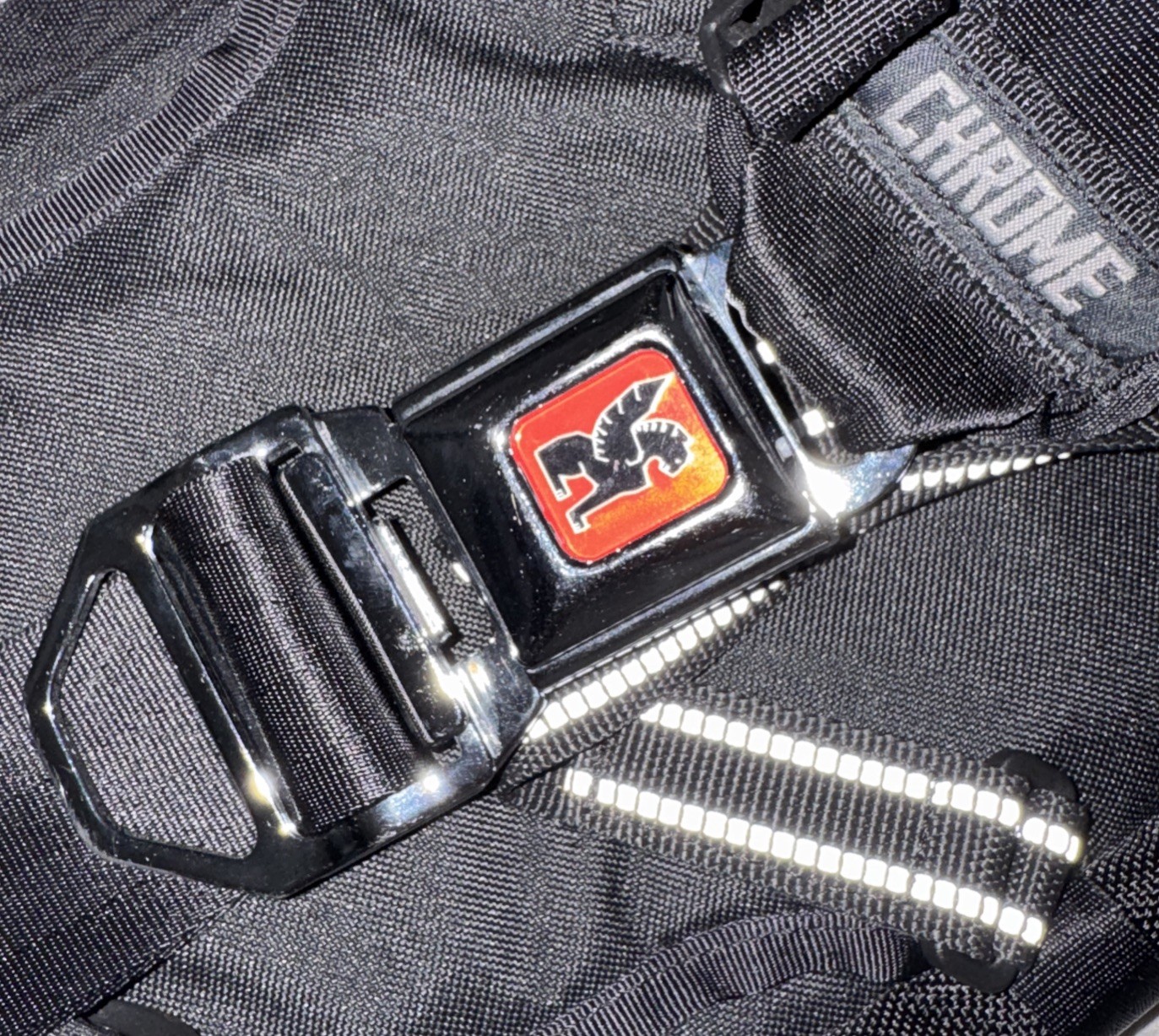 CHROME INDUSTRIES KADET SLING BAG BLACK