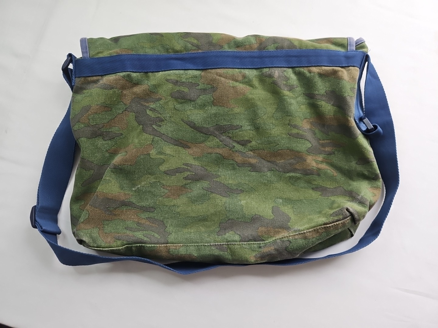 GAP LAPTOP MESSENGER Y2K 17″x12″ CAMO BAG BLUE STRAP SCHOOL COLLEGE UNIVERSITY
