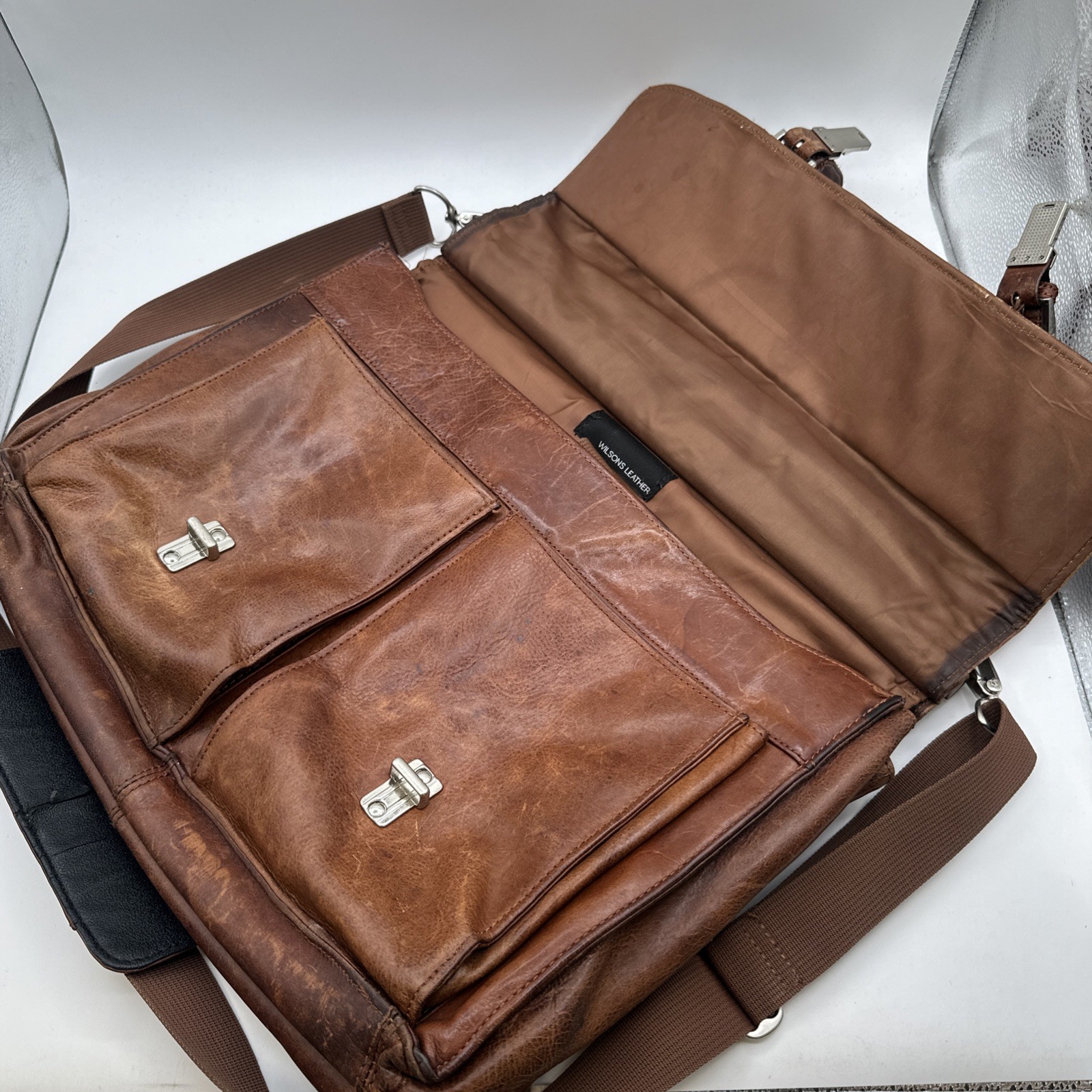 Wilson’s Leather Briefcase Brown Laptop Messenger Bag Commuting Travel Work Y2K