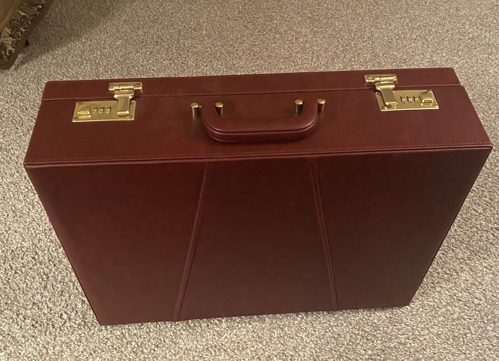 Large Leather Hard Shell Attaché, Briefcase In Burgundy Color W/Gold Hardware