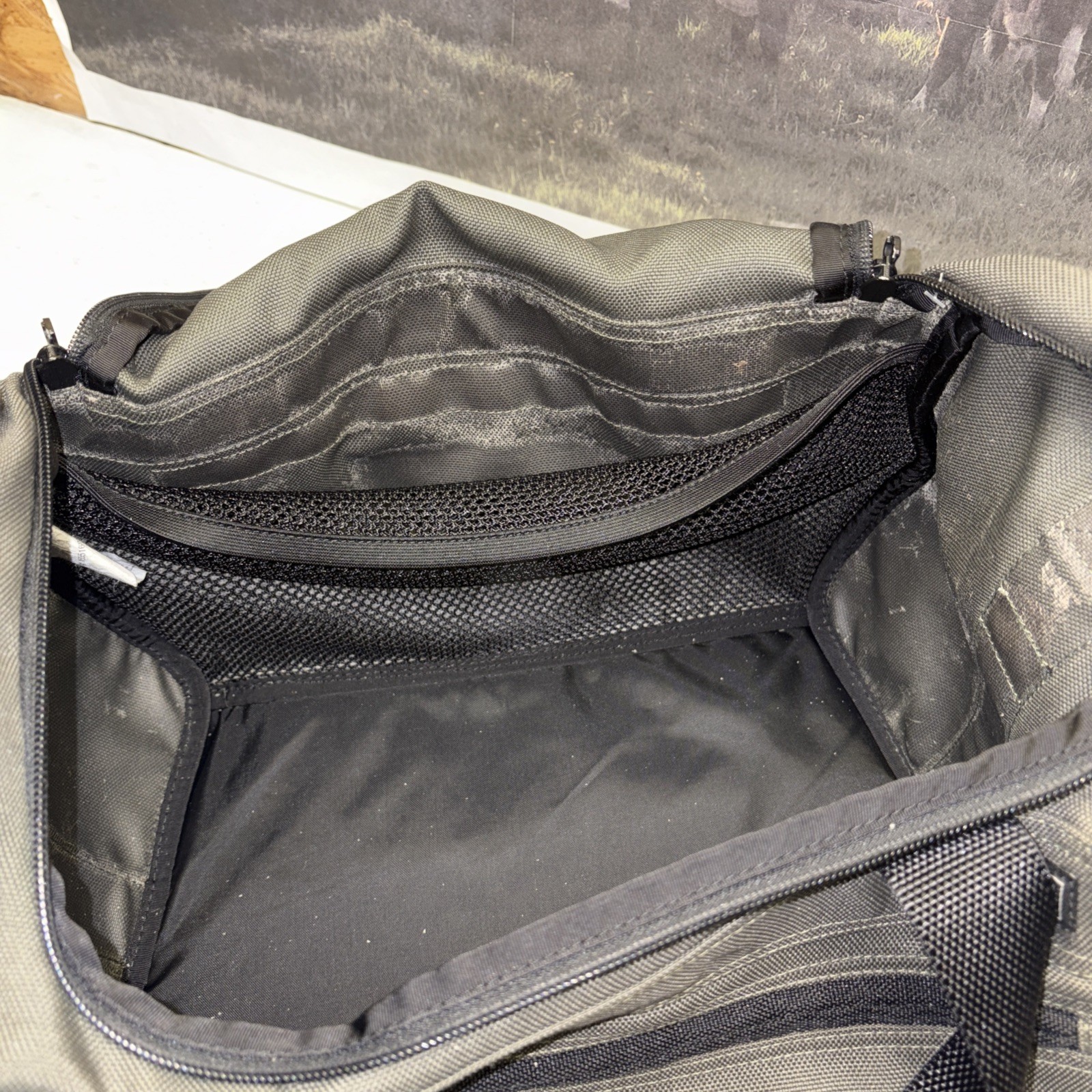 LL Bean Adventure Duffle Bag Small 20L Green Black Two Tone w Adj Shoulder Strap