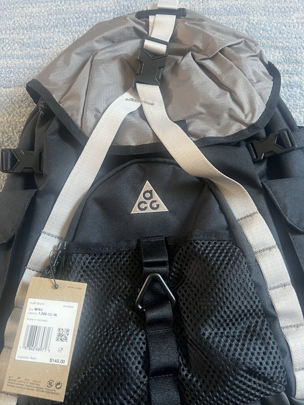Nike ACG Daymax Backpack 25L, Black/Grey, HJ8178-010