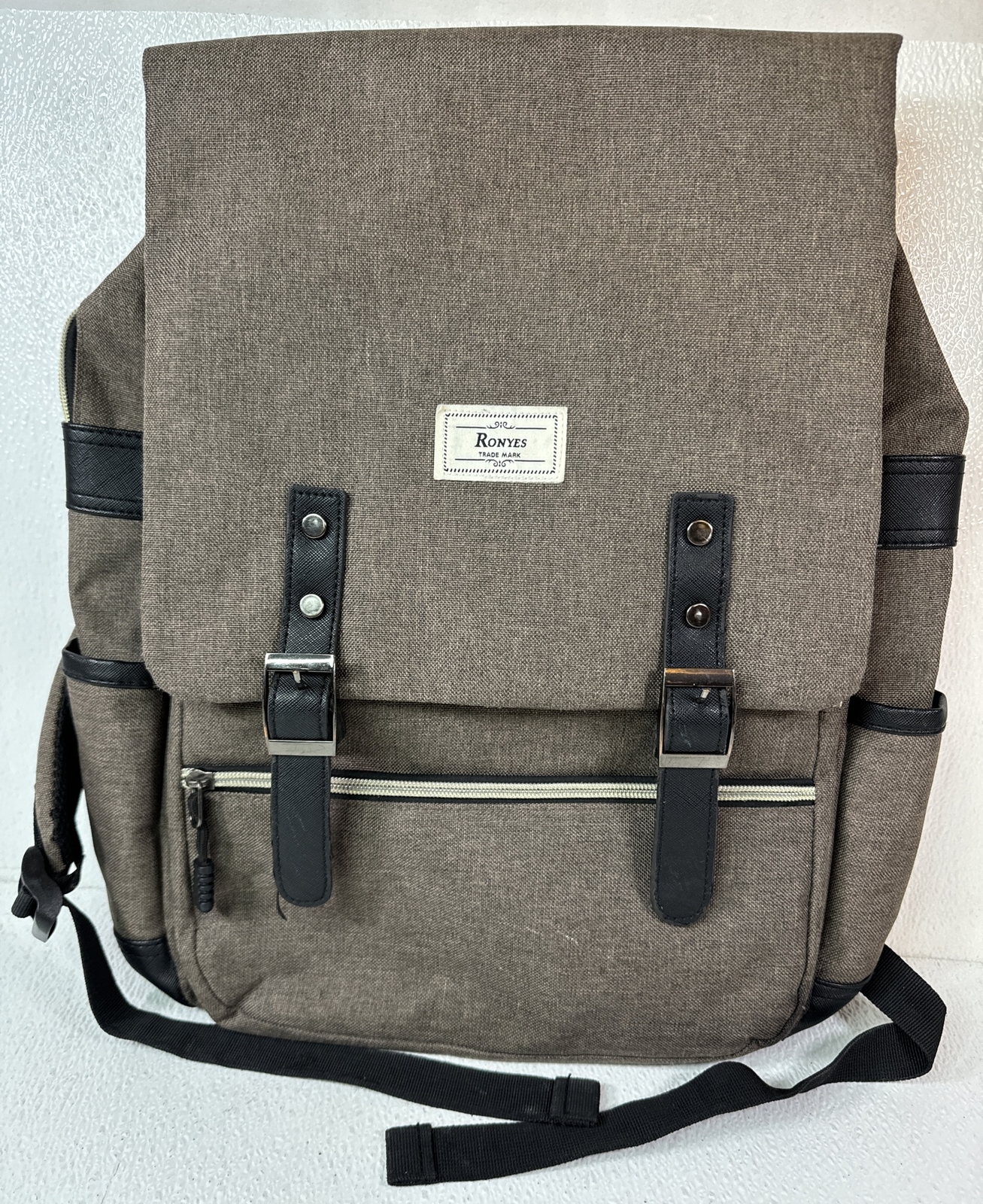 Ronyes Unisex 15″ Laptop Backpack with USB/Power Cable Port
