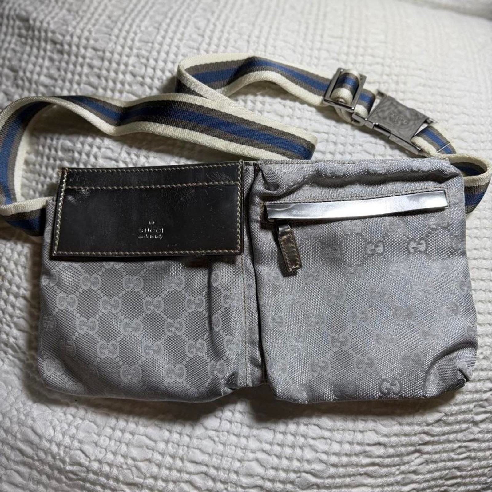 Gucci Men’s Grey Bag