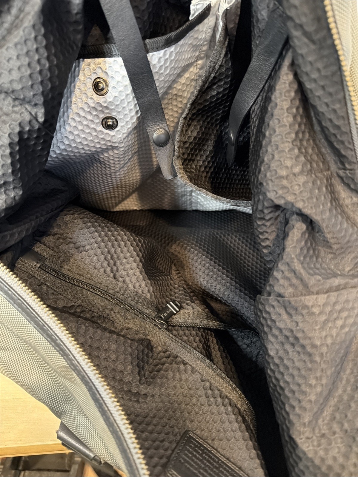 Tumi Alpha Bravo Kessler Large Duffle Bag color Gray Ballistic Nylon – No Strap