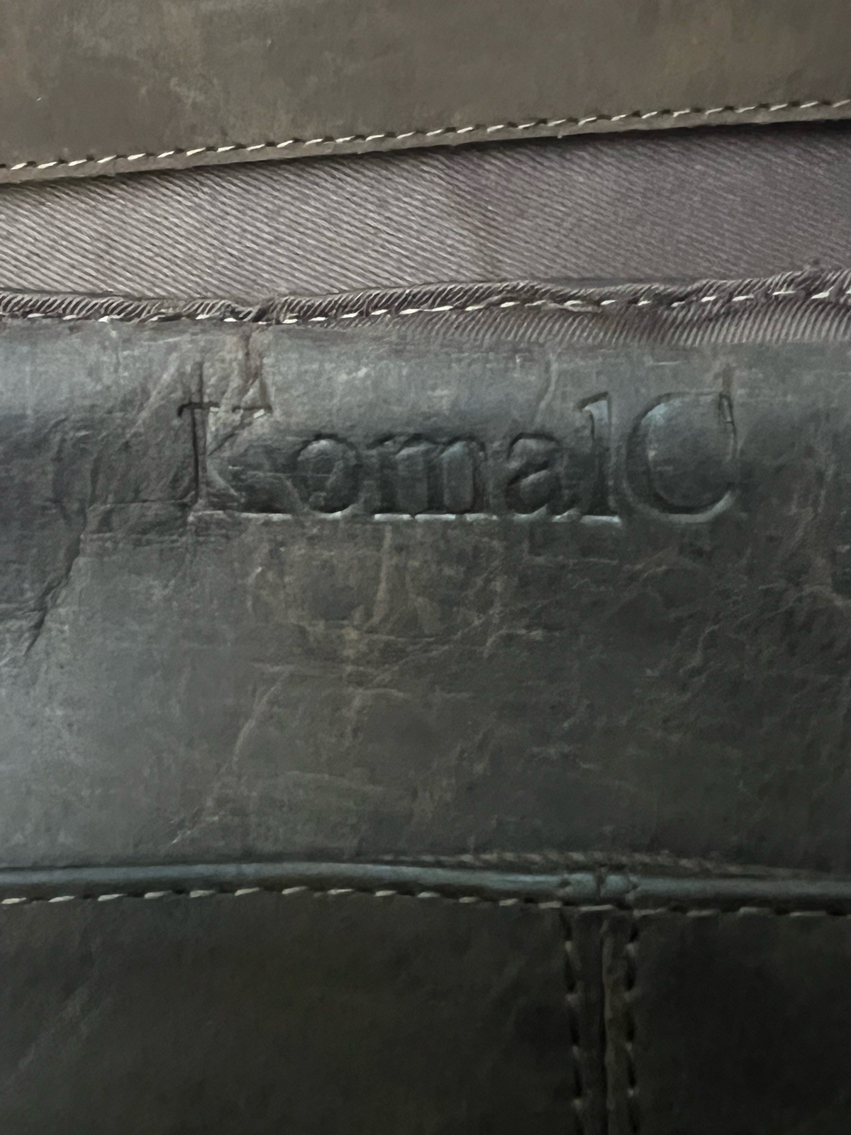KomalC 16” Computer Messenger Bag Brown Distressed Leather Crossbody Strap