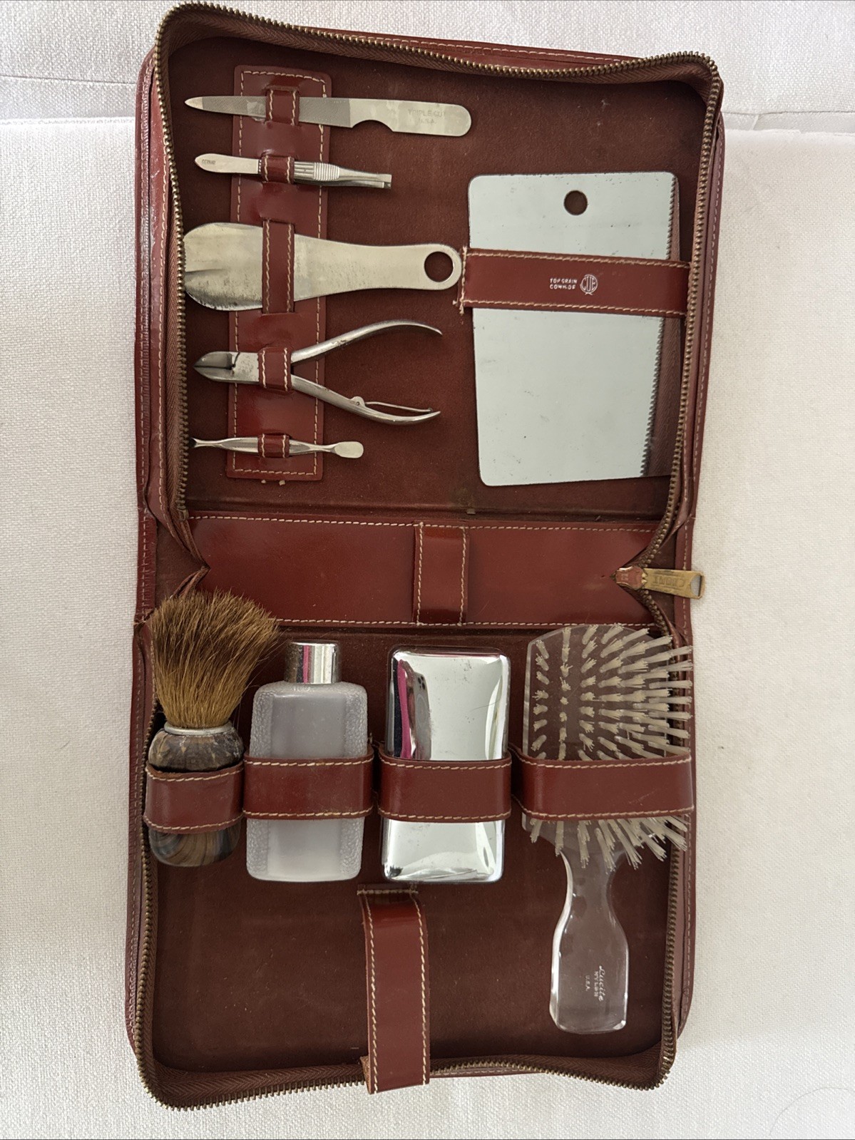 Vintage Men’s Toiletry Dopp Kit Silver Tone Containers Travel Shave Bag Cowhide